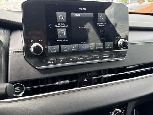 Used 2024 Mitsubishi Outlander FWD image 23