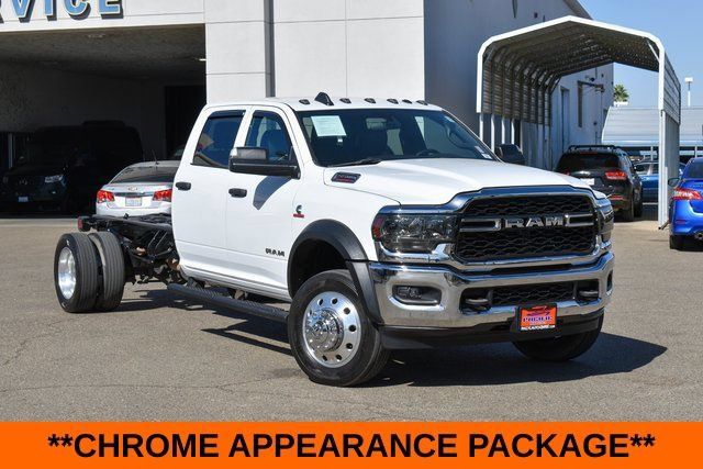 Used 2022 RAM 5500 Tradesman w/ Chrome Appearance Group RWD image 2