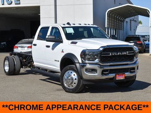 Used 2022 RAM 5500 Tradesman w/ Chrome Appearance Group RWD image 2