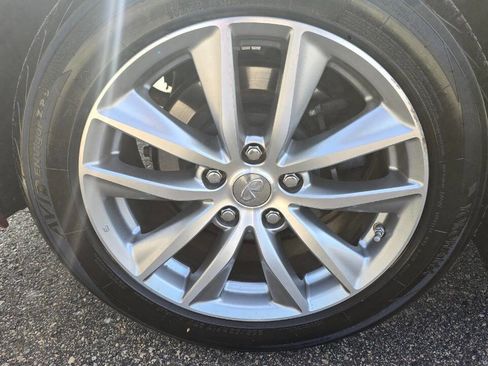 Used 2016 INFINITI Q50 3.0t Premium w/ Driver Assistance Package image 13