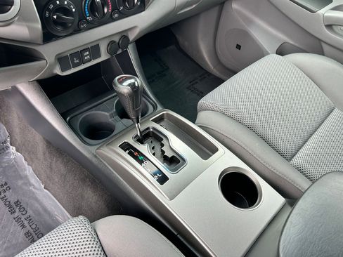 Used 2013 Toyota Tacoma 4x4 Double Cab w/ TRD Off-Road Pkg image 18