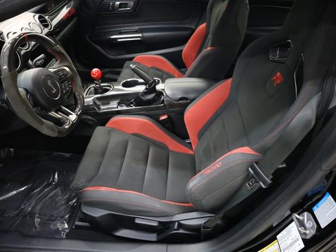 Used 2019 Ford Mustang Shelby GT350R w/ GT350R Equipment Group 920A RWD image 79