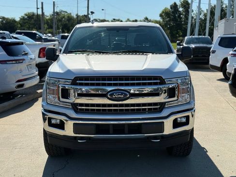Used 2018 Ford F150 XLT w/ Equipment Group 302A Luxury AWD/4WD image 3