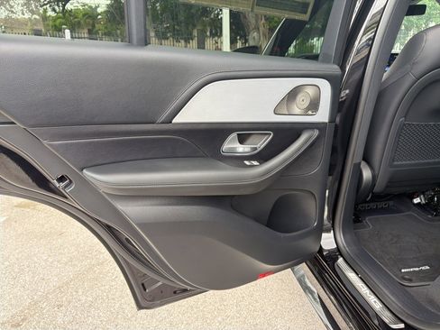 Used 2025 Mercedes-Benz GLE 53 AMG 4MATIC image 24
