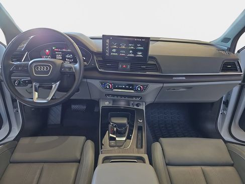 Certified 2023 Audi Q5 2.0T Prestige w/ Prestige Package AWD/4WD image 9