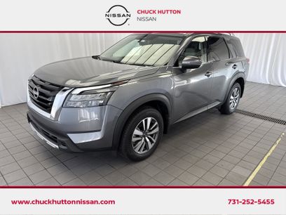 Used 2025 Nissan Pathfinder SL