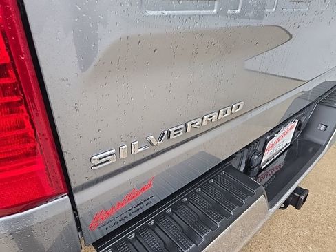 Used 2025 Chevrolet Silverado 1500 LT AWD/4WD image 24