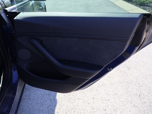 Used 2021 Tesla Model 3 Long Range AWD/4WD image 12