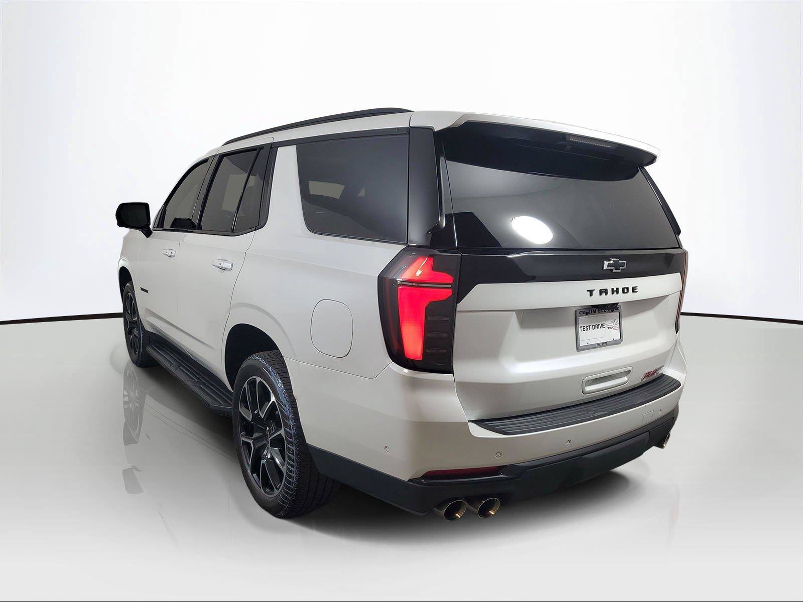 Used 2025 Chevrolet Tahoe RST w/ Advanced Technology Package AWD/4WD image 4