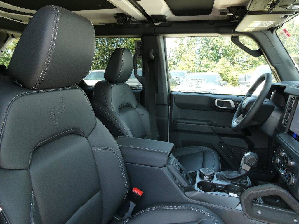New 2026 Ford Bronco Badlands w/ Sasquatch Package AWD/4WD image 11