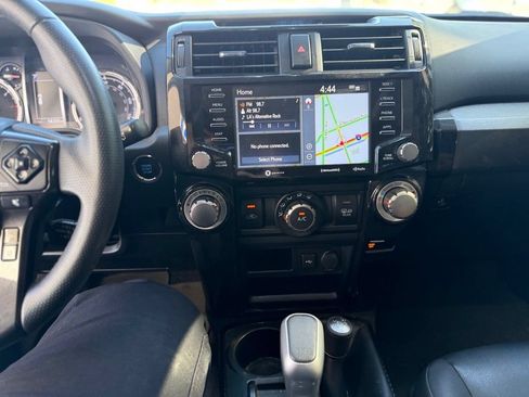 Used 2021 Toyota 4Runner TRD Off-Road Premium w/ Moonroof Package AWD/4WD image 9