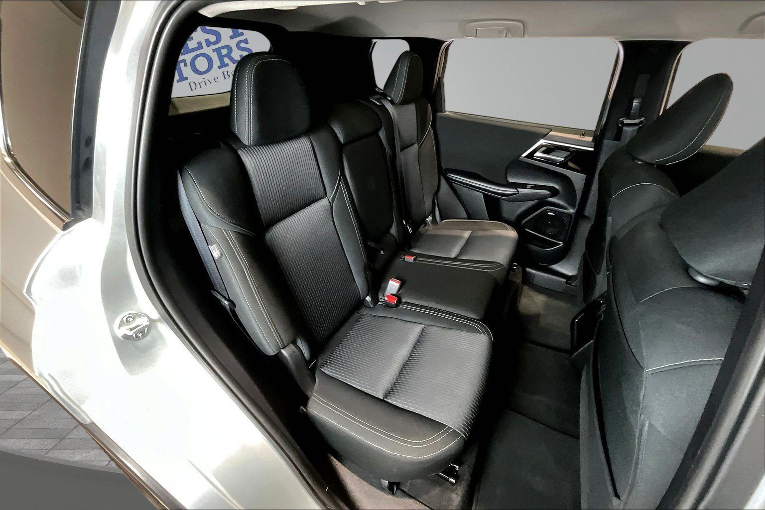 Used 2025 Mitsubishi Outlander ES AWD/4WD image 23