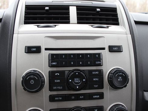 Used 2012 Ford Escape XLT AWD/4WD image 27