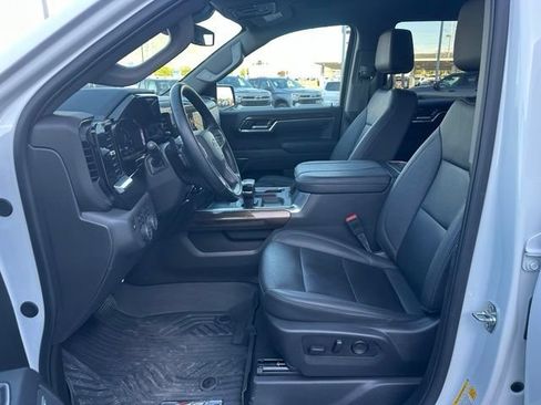 Certified 2025 Chevrolet Silverado 1500 LT Trail Boss w/ LT Trail Boss Premium Package AWD/4WD image 16