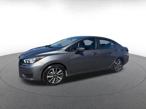 Used 2025 Nissan Versa SV FWD image 8