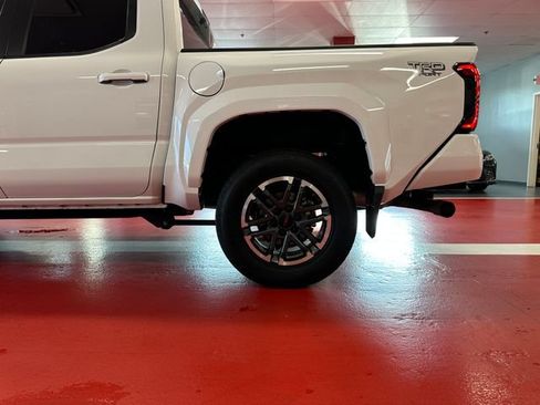 Certified 2024 Toyota Tacoma TRD Sport AWD/4WD image 28