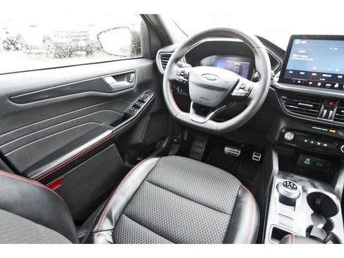 Used 2023 Ford Escape ST-Line w/ Tech Pack #1 FWD image 7
