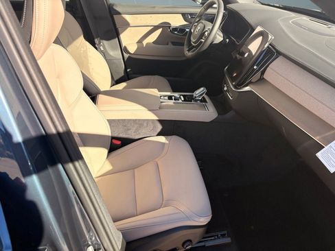 New 2026 Volvo XC90 B6 Plus w/ Protection Package Premier image 27