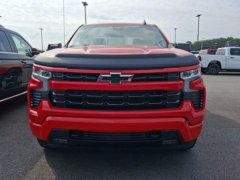 Used 2023 Chevrolet Silverado 1500 RST AWD/4WD image 2