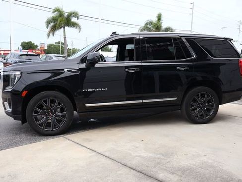 Used 2024 GMC Yukon Denali w/ Advanced Technology Package AWD/4WD image 5