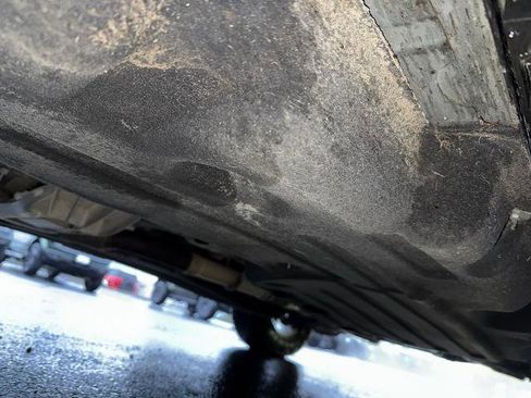 Certified 2022 Ford Explorer XLT w/ Equipment Group 202A image 38