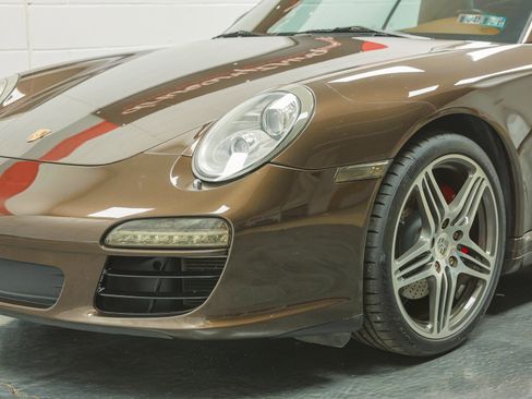 Used 2009 Porsche 911 Carrera 4S image 5