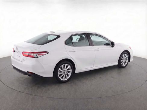 Used 2024 Toyota Camry LE image 5