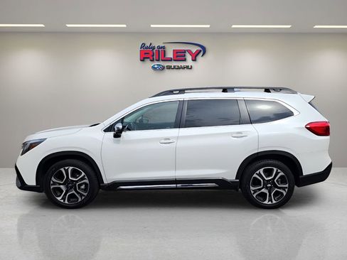 Used 2023 Subaru Ascent Limited w/ Technology Package image 2