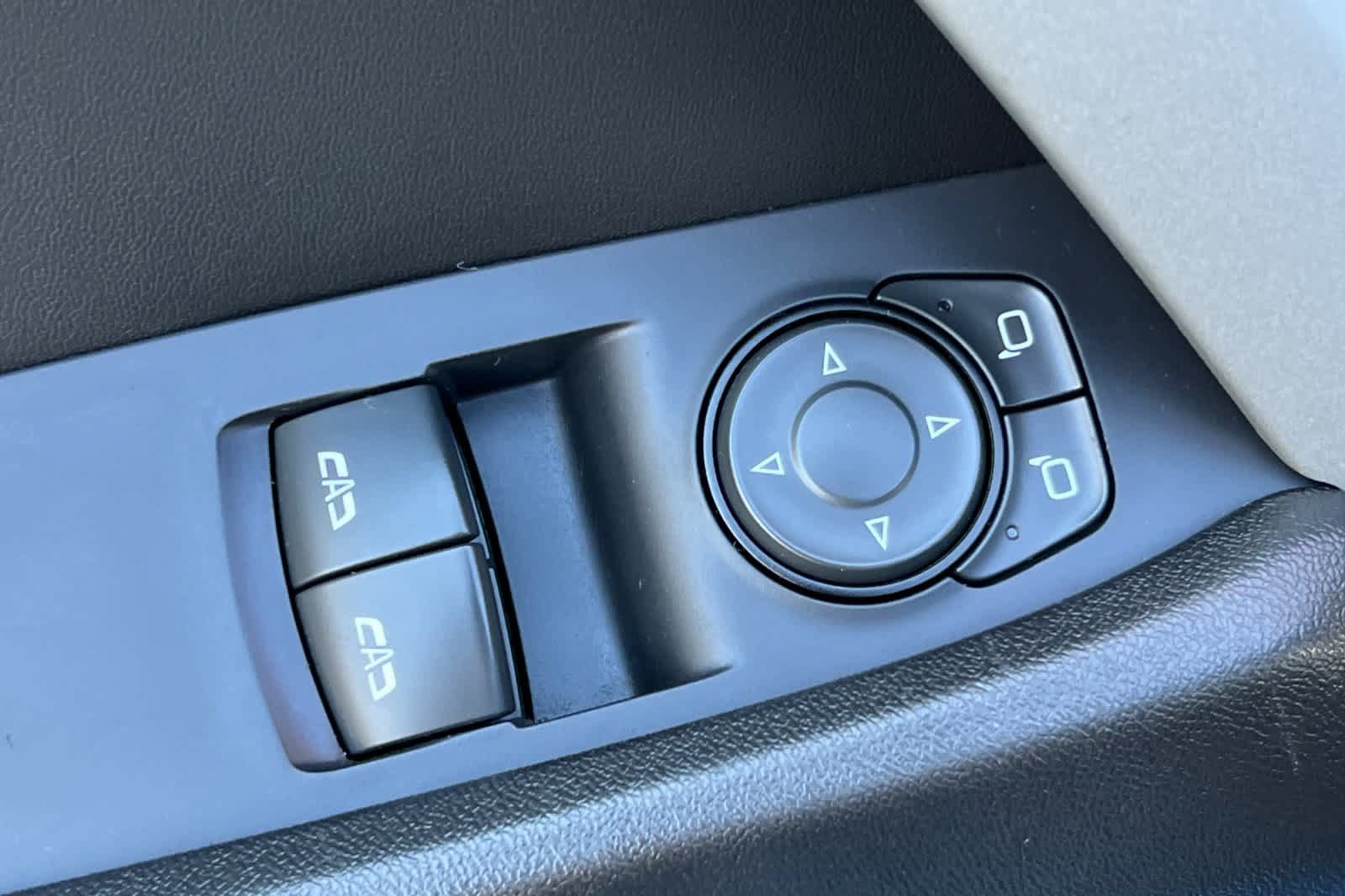 Used 2023 Chevrolet Camaro LT RWD image 13