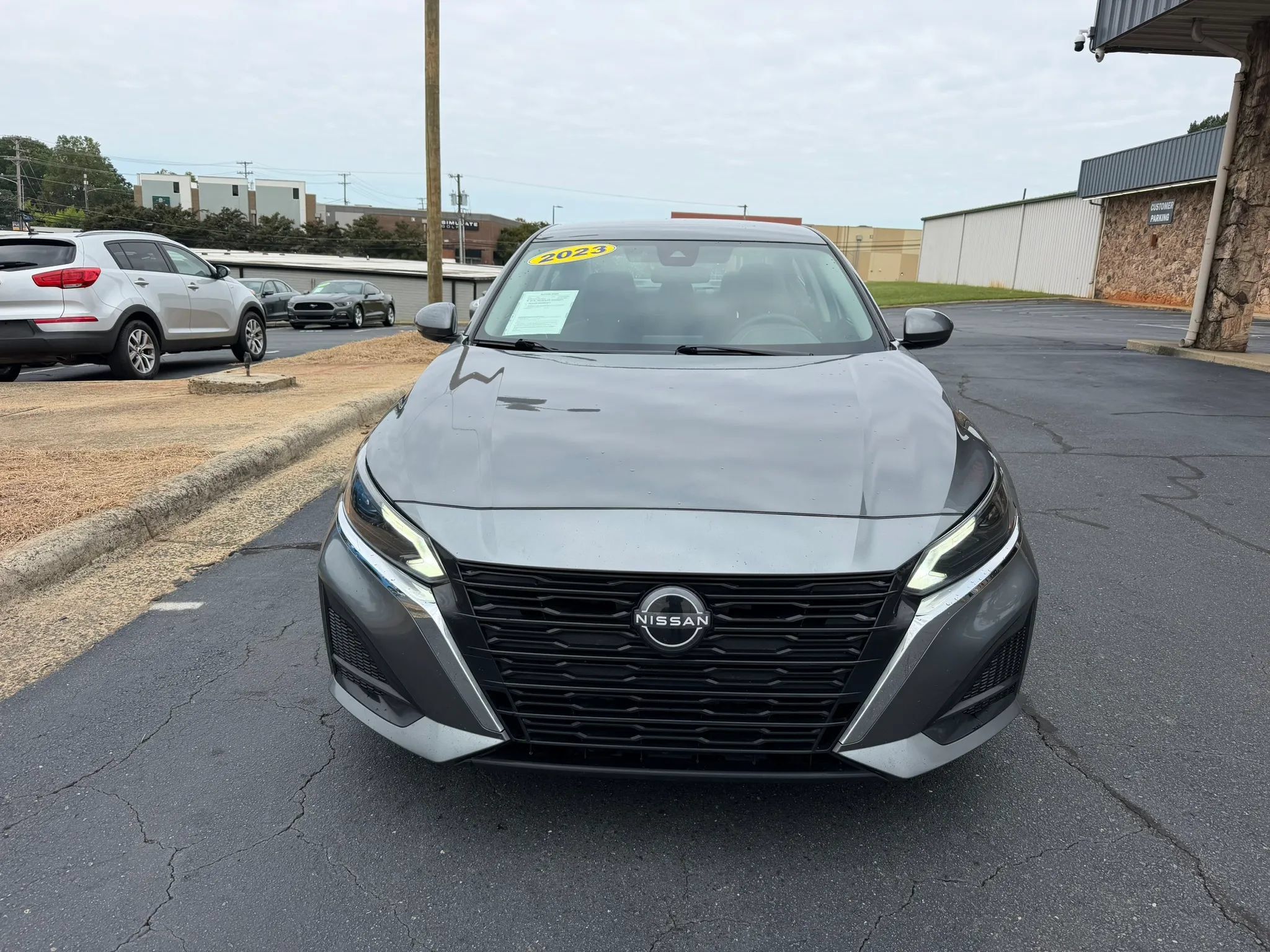 Used 2023 Nissan Altima 2.5 S FWD image 2