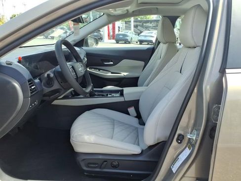New 2026 Nissan Sentra SL FWD image 3