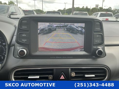Used 2021 Hyundai Kona Limited AWD/4WD image 17