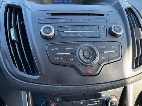 Used 2017 Ford C-MAX SE image 19