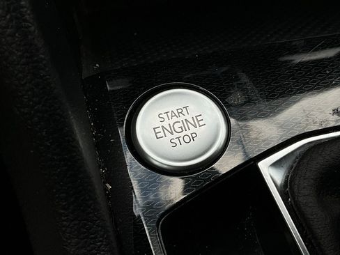 Used 2025 Volkswagen Taos S image 22