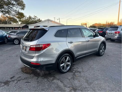 Used 2016 Hyundai Santa Fe SE w/ Option Group 03 FWD image 5