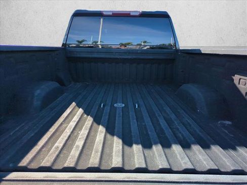 Used 2022 Chevrolet Silverado 2500 Custom w/ Custom Value Package image 6