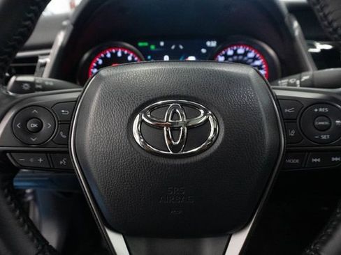 Used 2022 Toyota Camry XSE w/ Navigation Package FWD image 4