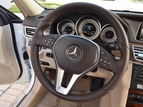Used 2014 Mercedes-Benz E 350 Sedan image 65