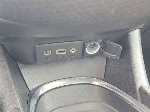 Used 2022 Chevrolet Malibu LT FWD image 18
