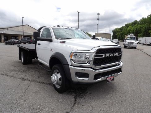 Used 2022 RAM 4500 Tradesman RWD image 11