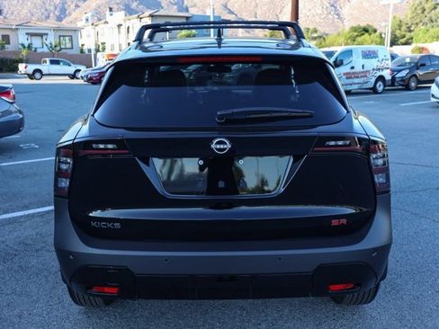 New 2025 Nissan Kicks SR image 5