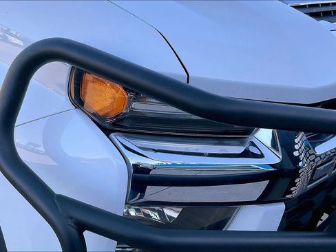 Used 2023 Chevrolet Silverado 2500 LT image 27