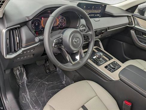 New 2025 MAZDA CX-70 Plug-In Hybrid w/ Premium Pkg image 3
