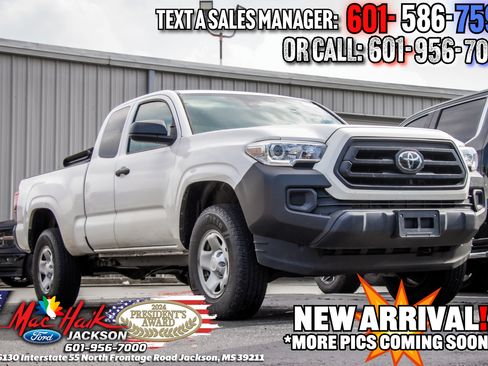 Used 2020 Toyota Tacoma SR RWD image 1