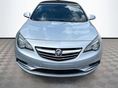 Used 2019 Buick Cascada Premium image 2
