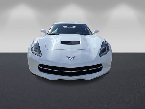 Used 2016 Chevrolet Corvette Stingray Coupe image 2