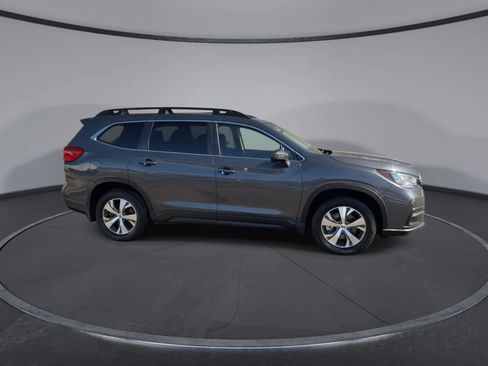Certified 2022 Subaru Ascent Premium w/ Convenience Package image 9