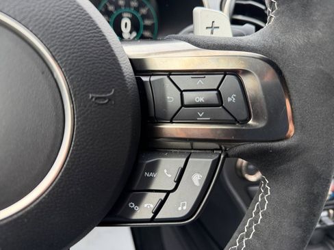 Used 2021 Ford Mustang Shelby GT500 w/ Technology Package image 17