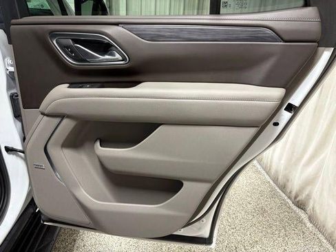 Used 2021 GMC Yukon SLT w/ SLT Premium Package image 50