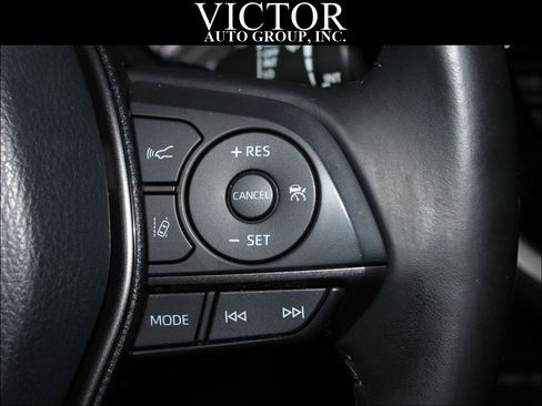 Used 2021 Toyota Camry SE FWD image 19